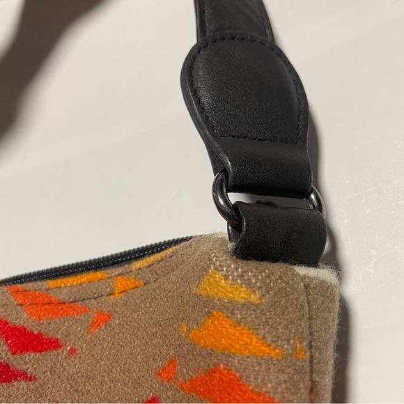PENDLETON Vintage Aztec Wool Purse - Picture 6 of 8